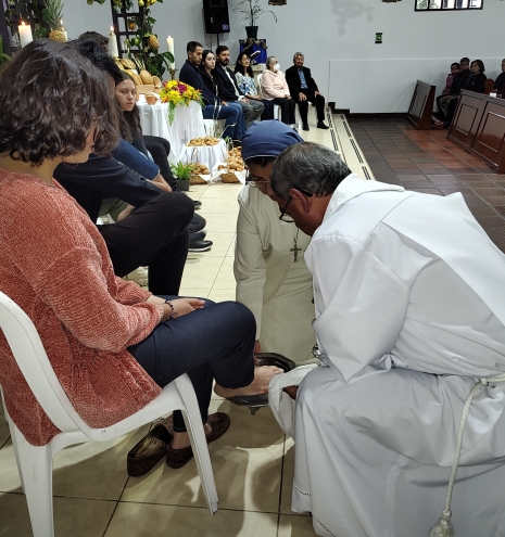 APOSTOLES 2